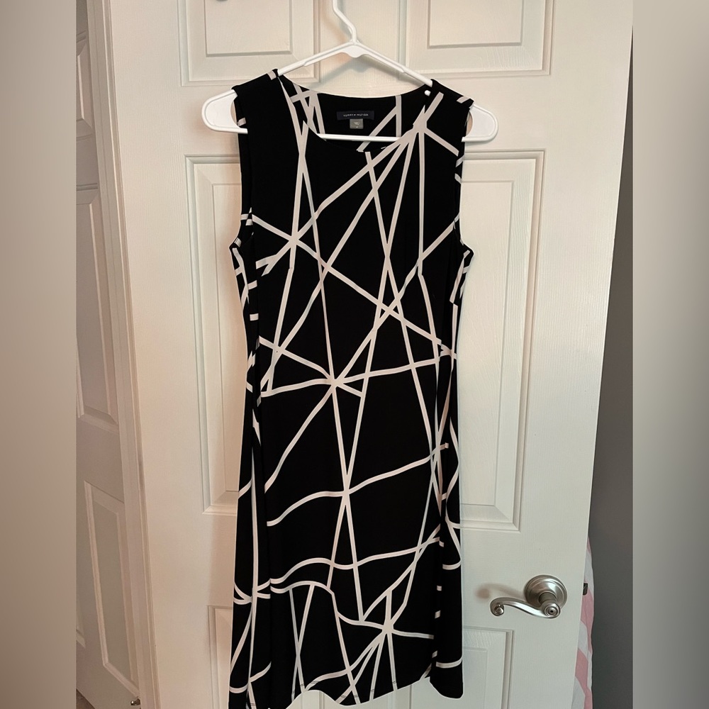 Tommy Hilfiger Black & White Dress. Size 4. Perfect